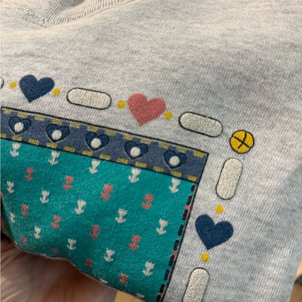 90s Cottagecore Vintage Sweatshirt with Heart and Floral Design, Size S - Picture 7 of 7